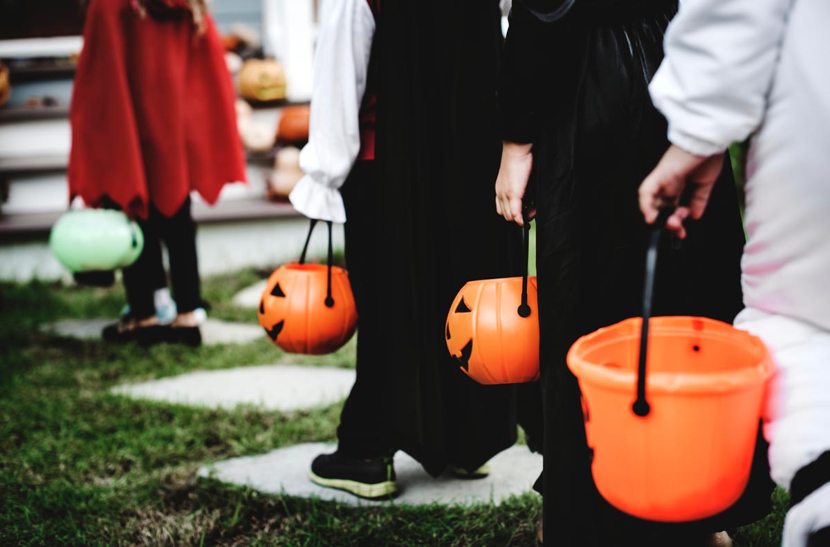Halloween Jitters: 5 Tips for Parents to Make October 31st Fun and Not Scary